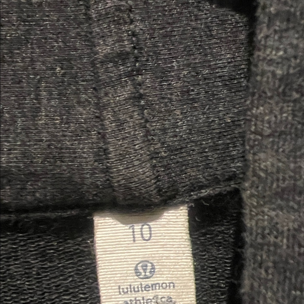 Lululemon Coast Wrap II - Picture 3 of 12